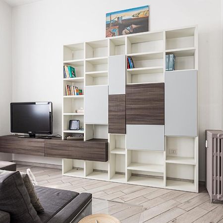 Spacious Retreat Steps From Lambrate Metro- Via Pacini Milano Eksteriør billede